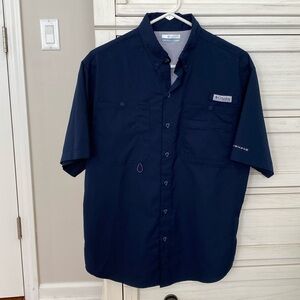 Men’s Columbia PFG shirt - size XS